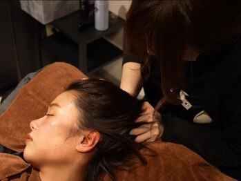 ヘッドミント 池袋店の写真/【ドライヘッドスパ専門店】人気のヘッドスパで首・肩の辛さを改善◎疲れを和らげ至福のひと時を。