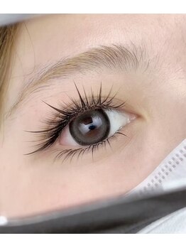 創健ビューティーの写真/【フラットラッシュ★4980円～】思わず見惚れる“モテ可愛”でぱっちりとした瞳♪似合わせマツエクで気分UP