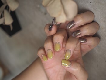 ヨヘン 芦屋店(YoHen)/アシンメトリーネイル