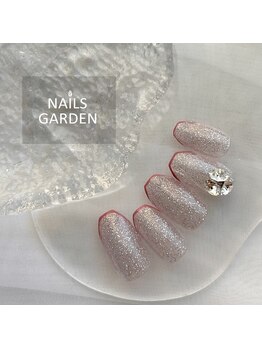 ネイルズガーデン(NAILS GARDEN)/フラッシュ×ビジューネイル