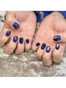 ブルー×マグネットネイル