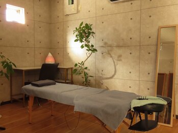 どんぐり鍼灸整骨院の写真/【施術実績延べ10万人の鍼灸師在籍！】都会の技術を長崎でも受けられる♪カラダの不調でお悩みの方必見★