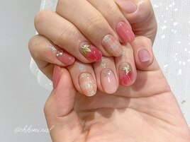 ガーリーネイル　太田