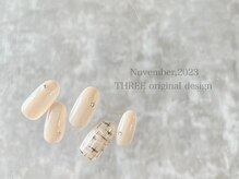 スリー(THREE)/シンプル定額デザイン