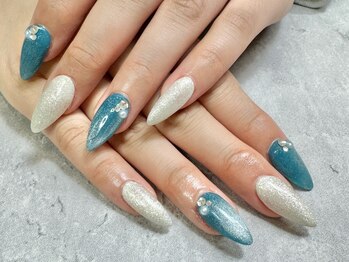 エイル ビューティー アルム(EIL beauty alm)の写真/スラっと長く,繊細に手元を魅せたいなら長さ出しを！長さ出しは１本からOKです☆【芝田/茶屋町】