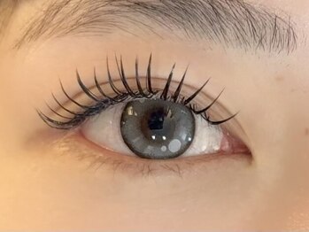 ラ フルール(La Fleur)の写真/《少ないまつ毛でお悩みの方にも》"Wフラット"で密度&立体感UP◎モチ抜群のLED装着で快適×ボリュームUP★
