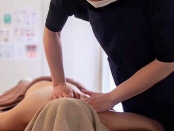 イクヨノ ビューティーサロン(194's beauty salon)の写真/心も体もゆらぐ時期にととのう月一ケア◇30分以上時間をかけたカウンセリングで更年期や体の不調に向き合う