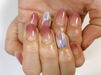 トヨネイル(TOYO NAIL)/グラデ×ストーン系アート☆