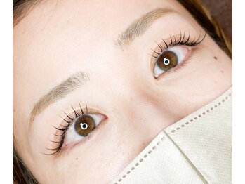 グランデアイラッシュ(grande eyelash)