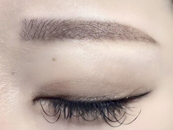 アクト アイラッシュ 仙台店(ACT eyelash)の写真/【美しい眉毛を手に入れる♪】 アイブロウワックスで美しい眉毛を提供★整った眉毛で第一印象もUP！