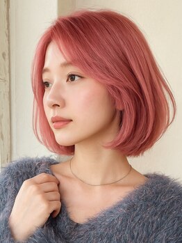 コクアアイラッシュ チハヤ(KOKUA eyelash chihaya)の写真/《持ち込みOK》モチの良さ・仕上がりの美しさ・艶・持続性にも自信あり！最旬デザインで上品なお手元に*