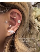 スリール(sourire)/耳ツボジュエリー