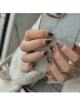 ビエル(Biel)/チークネイル