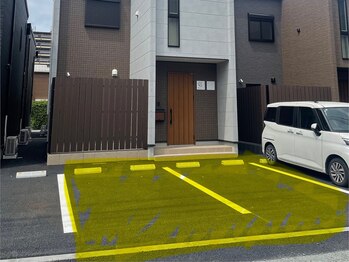 クレーヌ(CREINE)/駐車場はお店の目の前★