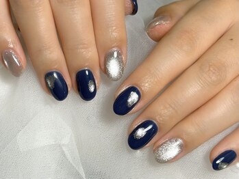 ユニネイル 池袋(Uni Nail)/ネイビーニュアンスネイル♪