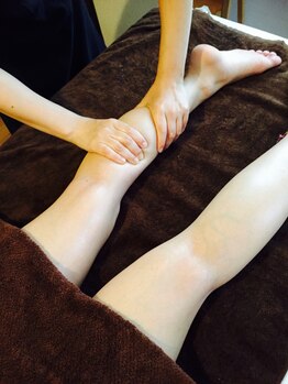 サロン ド ディジェール(Salon de Degel)/脚のむくみが気になる方必見!