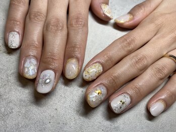 ネイルサロン クリスタルリーフ(Nailsalon Crystal Leaf)/