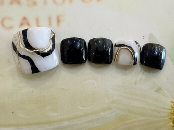 ティーエヌ 辻堂店/フット定額ネイル☆7700円