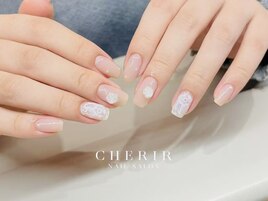大人可愛いシンプルデザイン