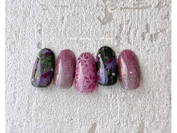 プチメゾン トウキョウ(Petit Maison Tokyo)/レース&薔薇ネイル