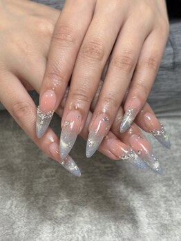 ドルチェヴィータ(Dolce Vita Nail)の写真/短い爪でお悩みの方必見！こだわりケアでモチの良さ◎トレンドを取り入れた似合わせネイルで主役の指先に！