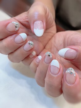 ハーティーネイル hearty nail 溝の口店/華やかフレンチネイル