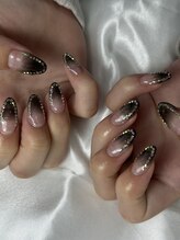 フラワーズネイル(flowers nail)/黒/ストーンネイル