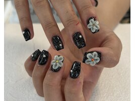 お花ネイル　5本アート