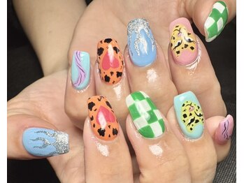 ヴィダ ネイルズ(VIDA NAILS)/海外ガールネイル
