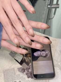 グロー ネイル(Glow Nail)/