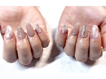 リーヴェ(Riebe)/グレージュもやもやネイル