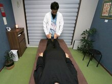 アーツカイロプラクティックさぎぬま/下肢長検査（仰向け）