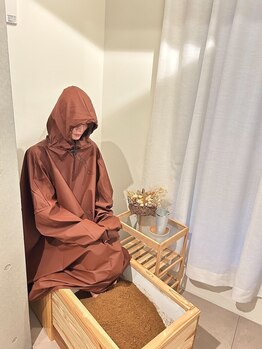 ヒーツ 江古田店(Heets)の写真/よもぎ蒸し×酵素足湯☆代謝をあげて痩せやすいカラダへ導きます!ホルモンバランスも整えリラックス効果UP