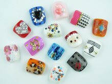 まつげアンドネイル ディアマンローズ(DIAMANT ROSE)/フットネイルやり放題6600円