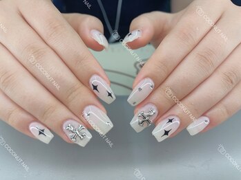 ココナッツネイル/