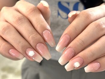 ネイルサロン ヴェリィ 横浜店(NAIL SALON Very)の写真/深爪矯正で美しい&長さだしで長持ちに!コンプレックス爪から自信が持てる魅力的な美爪へ♪持ち込みもOK◎