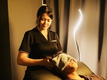 オム(HOMME)/メンズ特化した顔への施術！