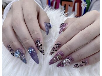 ハラ(Hara)/ハート柄　キラキラネイル