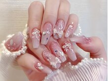 ディオーネ ネイルスタジオ(Dione)/目立つ可愛いキラキラネイル