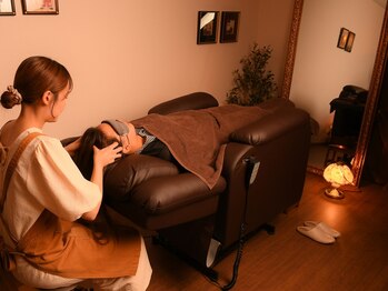 ゆう 大阪店の写真/《男性におすすめヘッドスパ》こだわりのヘッドスパで頭皮のベタつきや乾燥を改善！美髪&育毛促進効果◎