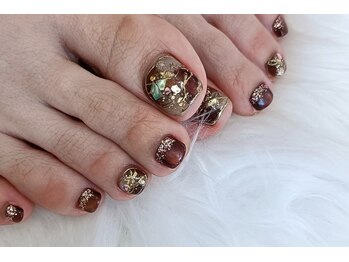 ティーズネイル(NAIL SALON T's nail)の写真/定額デザイン豊富◎フットバスでリラックス。フットネイルと角質ケアで上品な足元へ♪