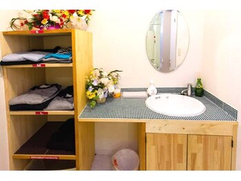 らくらく整体院 東浦和店/着替え棚