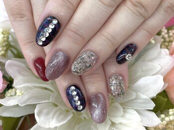 ディーネイル 四条烏丸(D-nail)/【山田】マグネット×ゼブラ