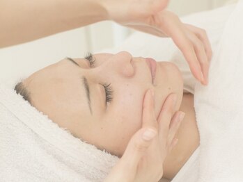 プランス 恵比寿店(PLANCE)の写真/【ニキビケア実績多数のフェイシャル専門店】人気のTIPハーブピーリングは背中などのボディも◎