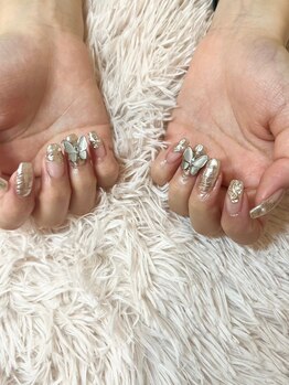 ネイルアンドアイラッシュヴィーナ ゆめタウン廿日市店 (Nail&EyeLash Vina)/