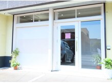 メアリス(Mearis)/店舗前駐車場2台あり