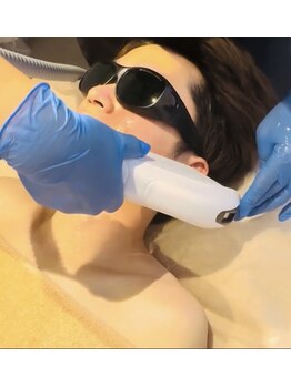 メンズ全身脱毛3980|サンキュッパ【ヒゲ脱毛｜VIO】西中島新大阪/地域最安値！髭脱毛1回2,000円