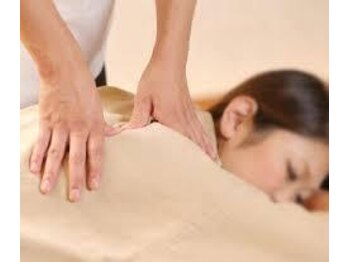 青空指圧治療院の写真/育児でガチガチな肩に…国家資格者による指圧マッサージ！90分以上のご褒美メニューで極上の癒やしを♪