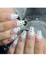 シン(XIINH)/人気レースとドットアートネイル