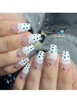 シン(XIINH)/人気レースとドットアートネイル